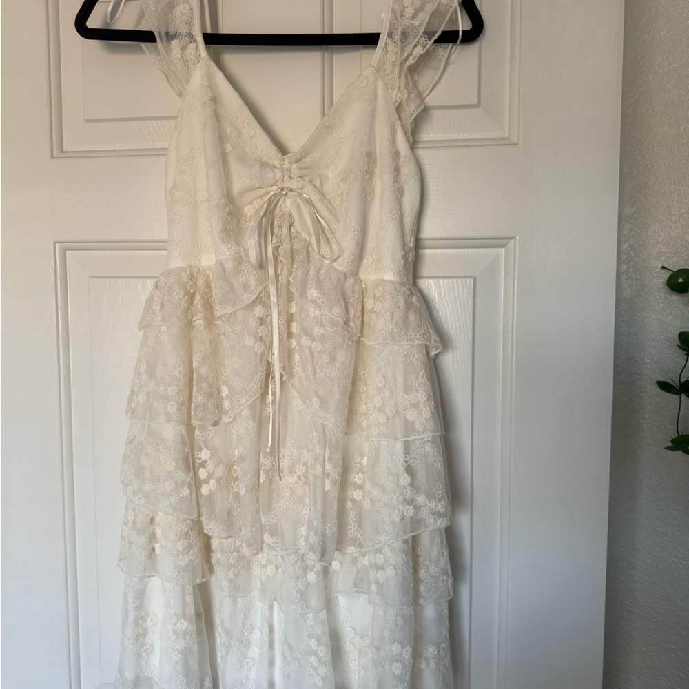 Francesca's Collections Cream Lace Dress